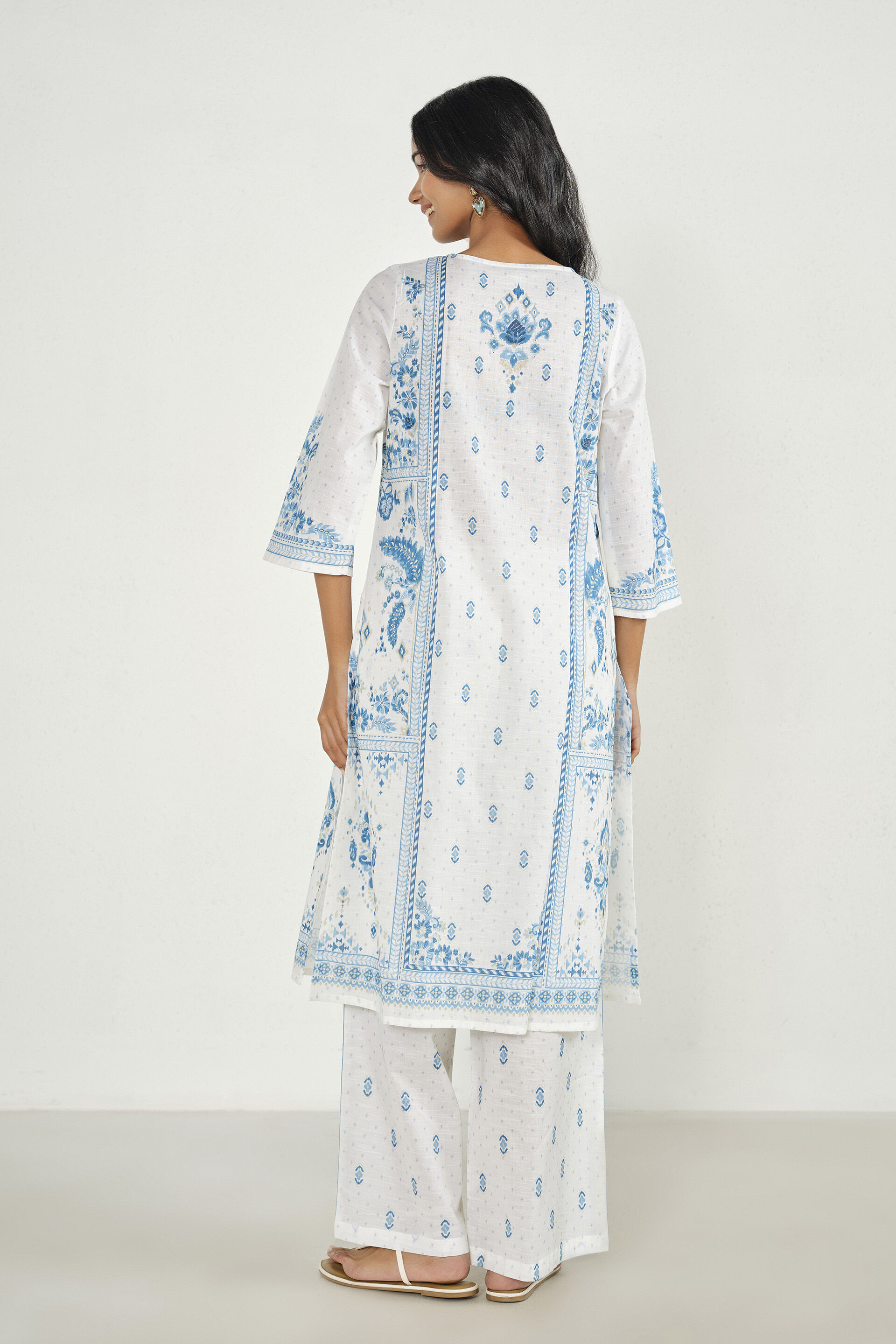 Avanya White Printed Kurta Set, White, image 5